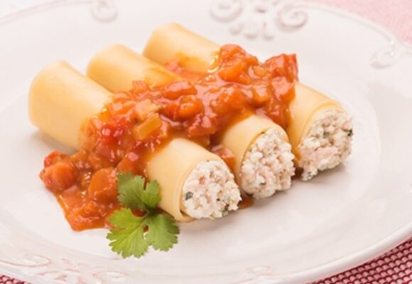 Para terminar a semana: canelone de ricota e peito de peru