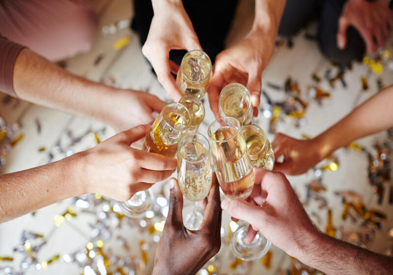 Toasting Festas de final de ano: saiba como organizar um evento de maneira descomplicada e sem prejuízos