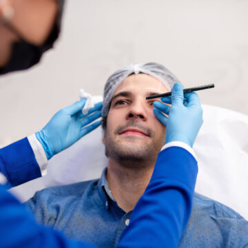 Rotina masculina: 5 cuidados de beleza indispensáveis para o verão