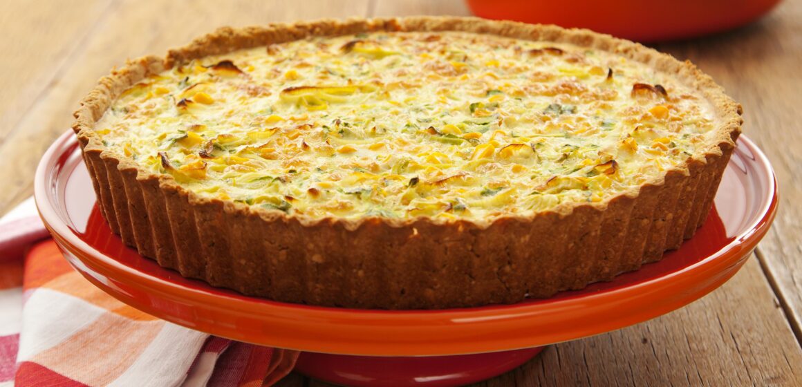 Para começar a semana: Quiche Leve de Cream Cracker e Legumes